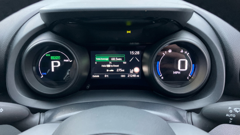 Toyota Yaris 1.5 Hybrid Design 5dr CVT Hybrid Hatchback